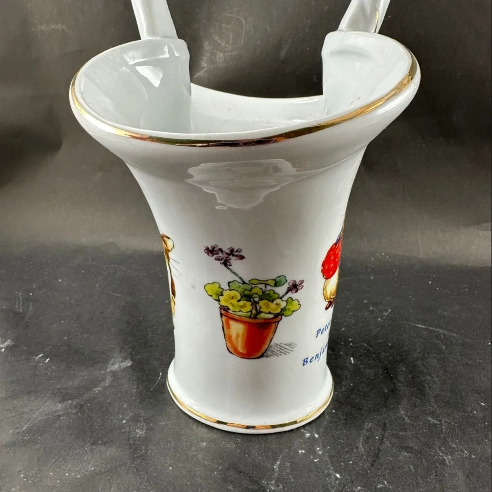 Beatrix Potter Peter Rabbit & Benjamin Bunny Vases 2‎ Pristine Condition Vintage